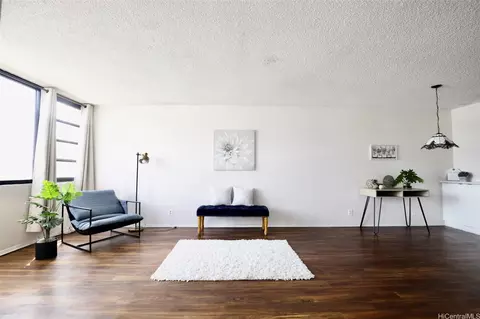 750 Kaheka St #404, Honolulu, HI 96814