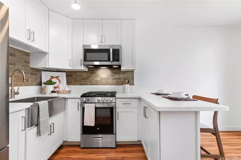 620 Sheridan St #306, Honolulu, HI 96814