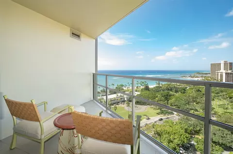 223 Saratoga Rd #2109, Honolulu, HI 96815