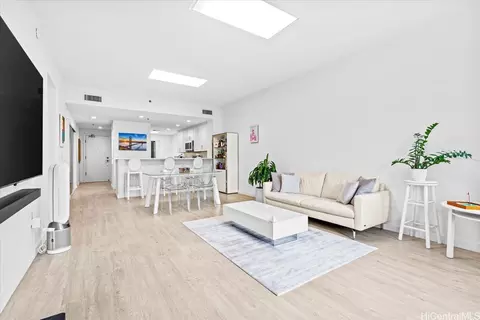 520 Lunalilo Home Rd #8107, Honolulu, HI 96825