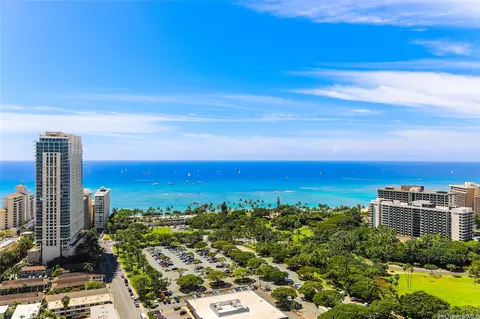 383 Kalaimoku St #3302, Honolulu, HI 96815