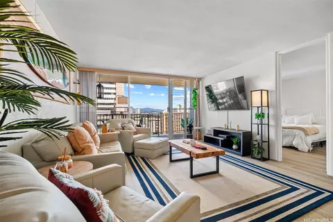 1420 Victoria St #1504, Honolulu, HI 96822