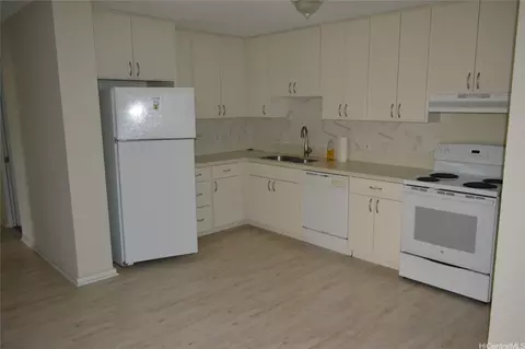 1624 Kanunu St #408, Honolulu, HI 96814