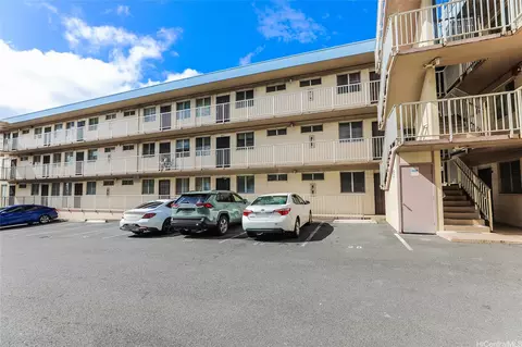 1325 N School St #D206, Honolulu, HI 96817