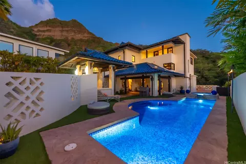 2999 Makalei Pl, Honolulu, HI 96815