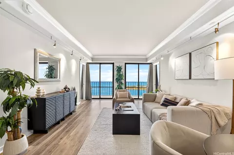 700 Richards St #2510, Honolulu, HI 96813