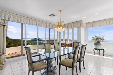 Dining - 483 Maono Loop, Honolulu, HI 96821 photo 1 of 2