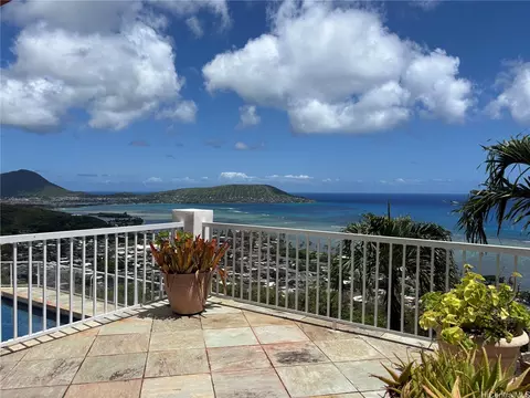 View/Area - 483 Maono Loop, Honolulu, HI 96821 photo 2 of 4
