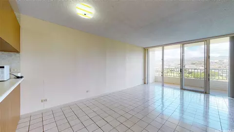 1160 Ala Napunani St #603, Honolulu, HI 96818