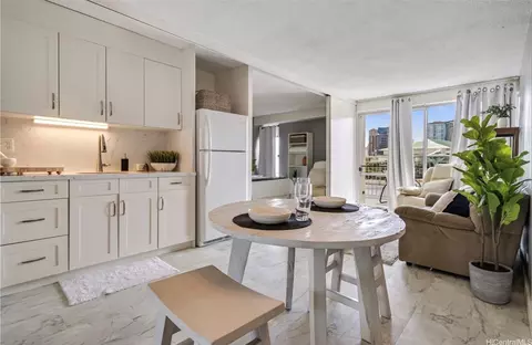 1655 Makaloa St #812, Honolulu, HI 96814