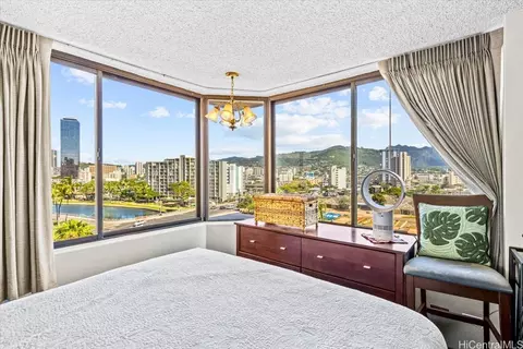 444 Niu St #914, Honolulu, HI 96815
