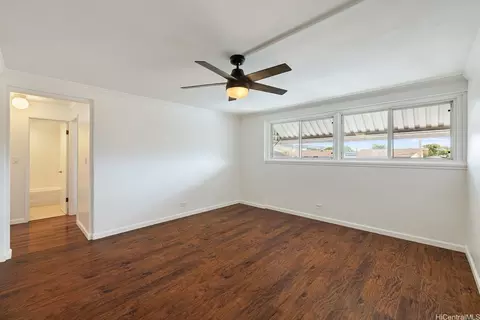 1427 Alexander St #207, Honolulu, HI 96822