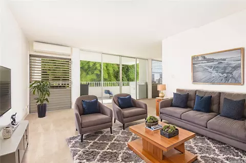 1400 Pensacola St #405, Honolulu, HI 96822
