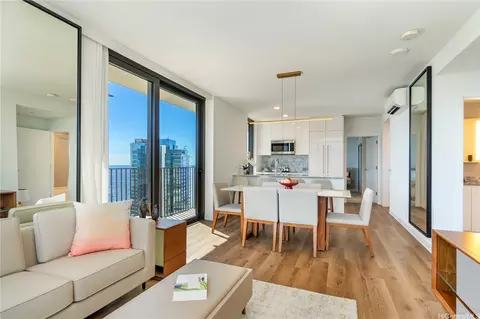 987 Queen St #3714, Honolulu, HI 96814