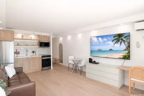 364 Seaside Ave #508, Honolulu, HI 96815