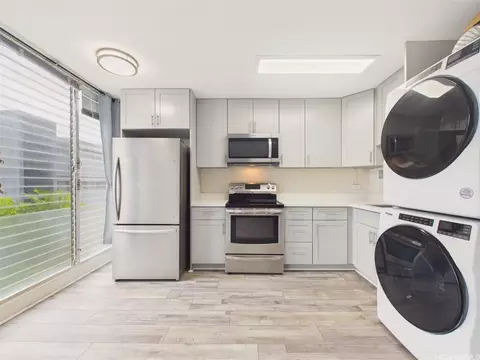 1456 Thurston Ave #A203, Honolulu, HI 96822