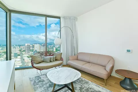 1001 Queen St #PH3915, Honolulu, HI 96814