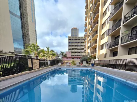 2140 Kuhio Ave #2010, Honolulu, HI 96815