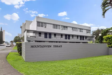 46-280 Kahuhipa St #B204, Kaneohe, HI 96744