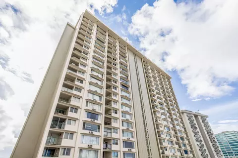 747 Amana St #404, Honolulu, HI 96814