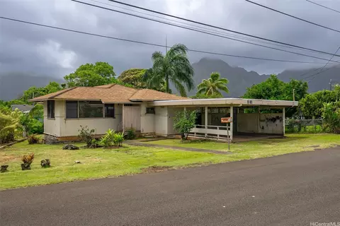 45-138 Makahio St, Kaneohe, HI 96744