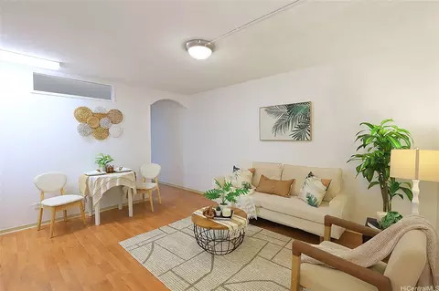 2609 Ala Wai Blvd #403, Honolulu, HI 96815
