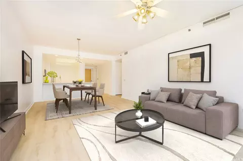 1 Keahole Pl #2511, Honolulu, HI 96825