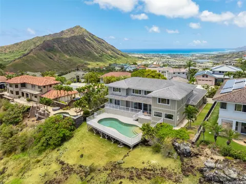 134 Hoahana Pl, Honolulu, HI 96825