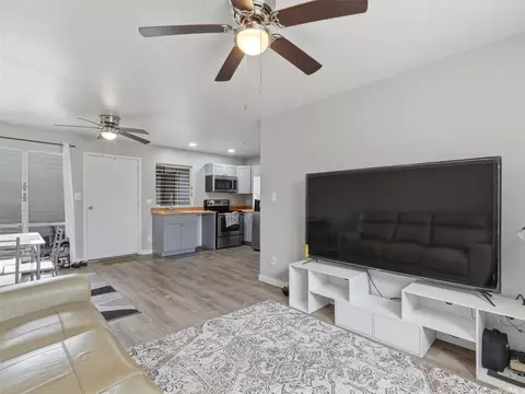 329 Olive Ave #202, Wahiawa, HI 96786