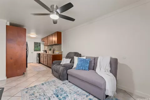 725 Kihapai Pl #A2, Kailua, HI 96734
