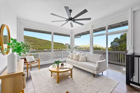 6003 Elelupe Pl, Honolulu, HI 96821