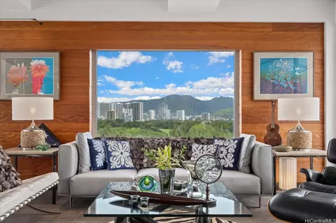 2979 Kalakaua Ave #904, Honolulu, HI 96815