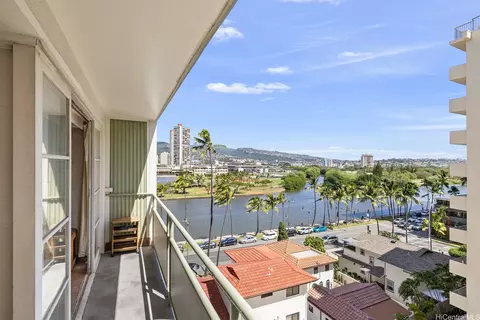 445 Kaiolu St #712, Honolulu, HI 96815