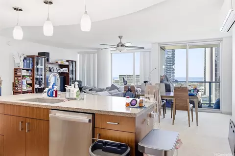 555 South St #1305, Honolulu, HI 96813