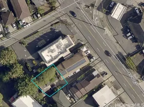 2307 N A N School St #A, Honolulu, HI 96819