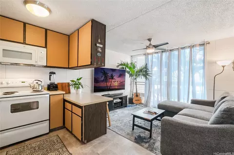 2847 Waialae Ave #306, Honolulu, HI 96826