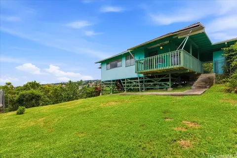 469 Kalamaku St, Honolulu, HI 96813