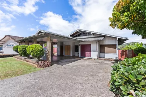 1360 Ala Puumalu St, Honolulu, HI 96818