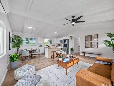 2645 Kekuanoni St, Honolulu, HI 96813