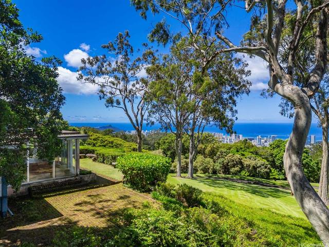 3330 Tantalus Dr, Honolulu, HI 96822