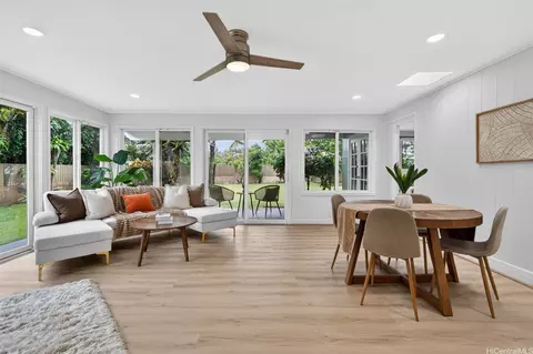 214 Kakahiaka St, Kailua, HI 96734