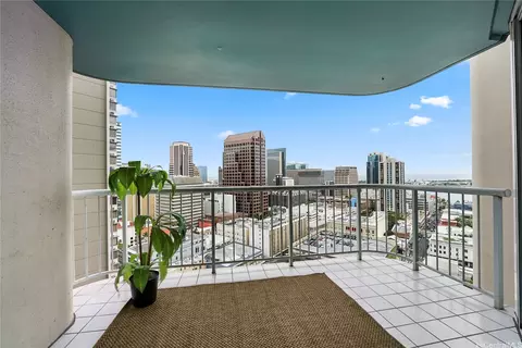 1212 Nuuanu Ave #2402, Honolulu, HI 96817