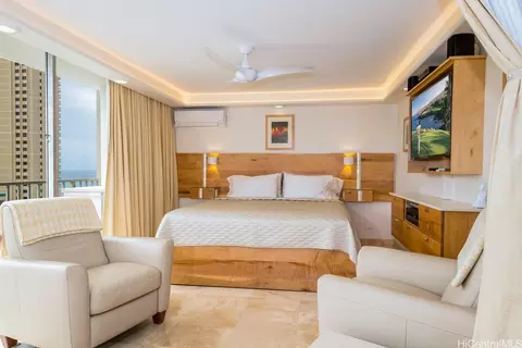 2427 Kuhio Ave #2408, Honolulu, HI 96815