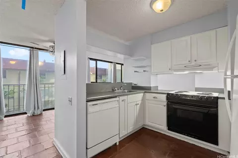 322 Aoloa St #310, Kailua, HI 96734