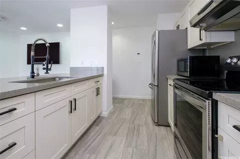 95-1140 Makaikai St #18, Mililani, HI 96789