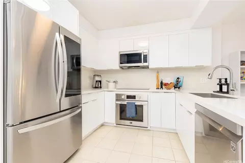 909 Kapiolani Blvd #1607, Honolulu, HI 96814