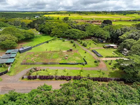 00 Kamehameha Hwy #B1, Haleiwa, HI 96712