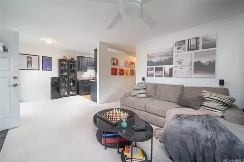 94-1351 Kulewa Loop #17U, Waipahu, HI 96797