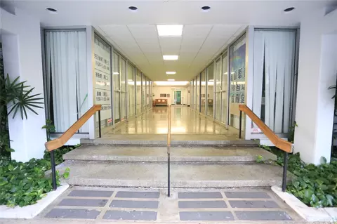 1560 Kanunu St #613, Honolulu, HI 96814