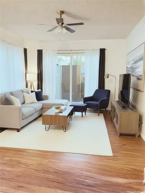 94-534 Kupuohi St #21102, Waipahu, HI 96797